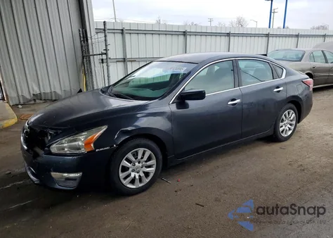 2015 Nissan Altima 2.5 z USA, uszkodzony, nr VIN 1N4AL3AP8FN320273